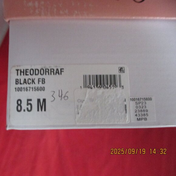 Wild Pair Theodorra Two-Piece Lug Sole Sandals $60 - US Size 8 1/2 - Black- 1348 - Picture 12 of 12